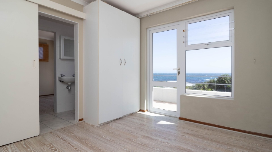 To Let 5 Bedroom Property for Rent in Vermont Western Cape